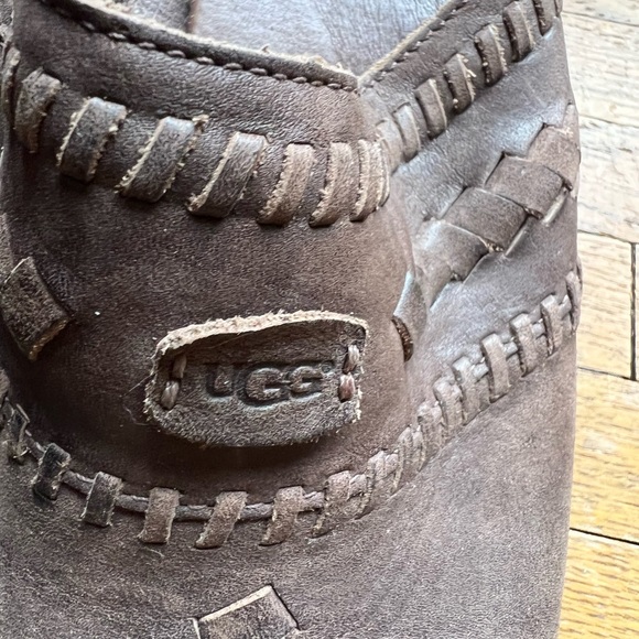 UGG CLOGS - Picture 3 of 6